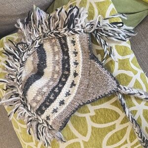 Mohawk At Top Wool Knit Snow Hat W Braided Tassles Fleece Lined One Size